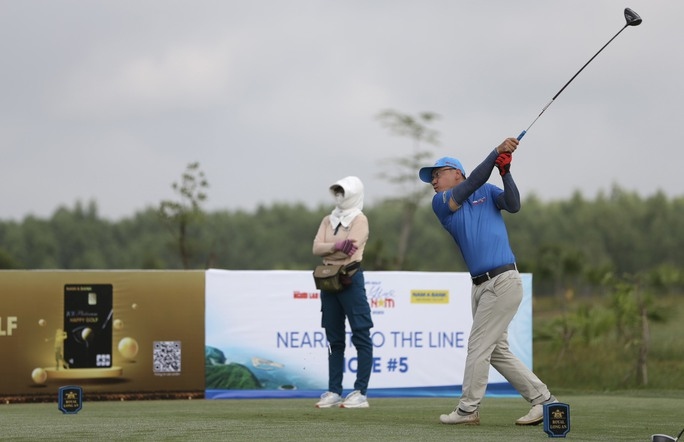 Golf tournament raises funds for charity projects